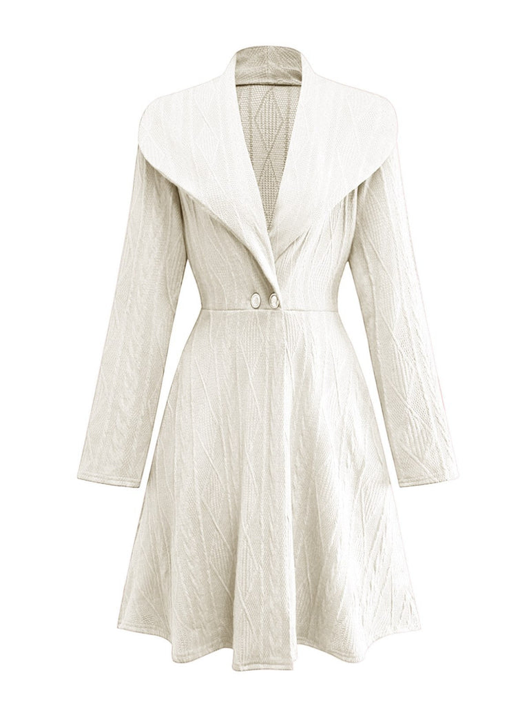 Robe boutonnée à gros col en V en maille unie des années 1940