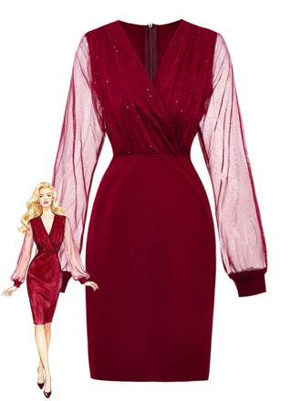 Robe moulante en résille paillettes unie et col en V années 1960