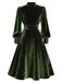 Robe verte en velours perlé et col en V années 1950