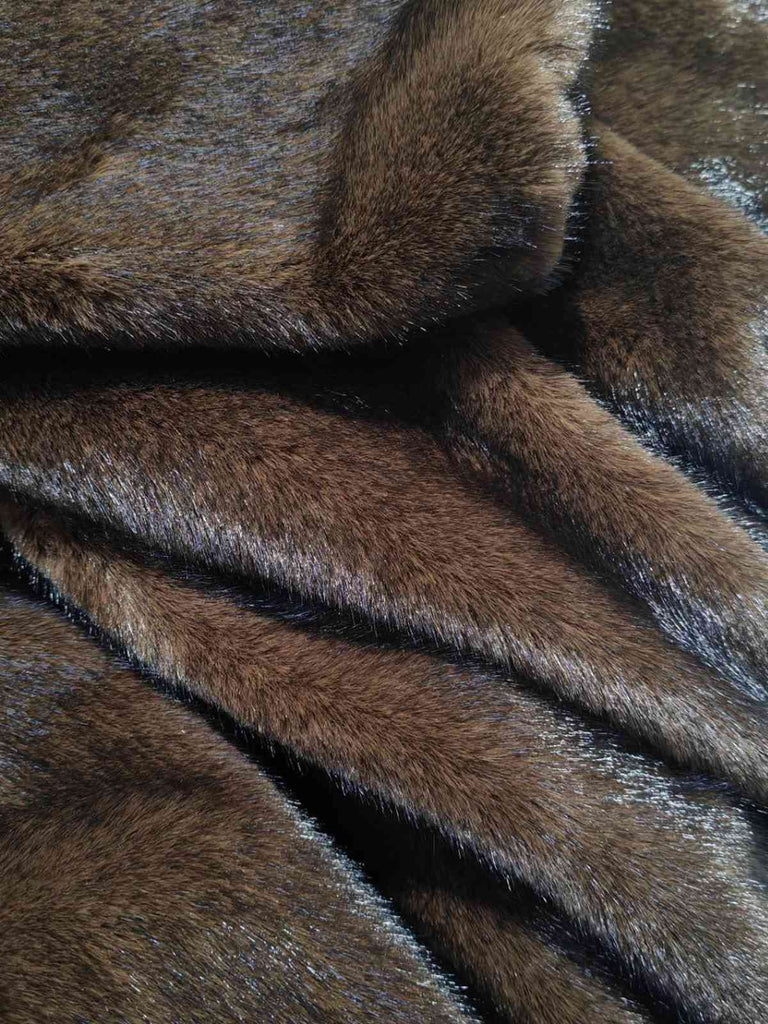 Robe de chambre en fausse fourrure à revers uni des années 1950