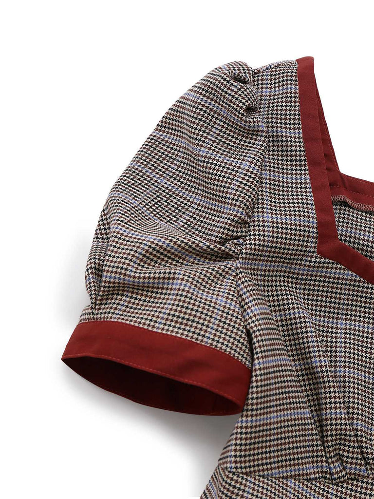 Robe plissée marron nœud et motif pied-de-poule années 1950