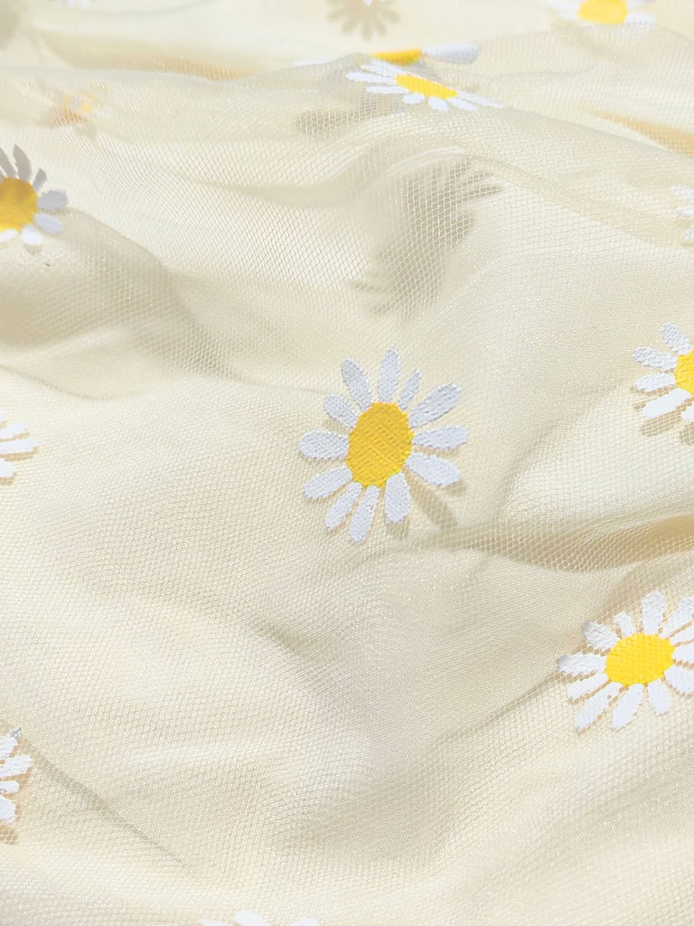 Robe Midi Jaune Clair en Tulle à Broderie de Marguerites et Fronces Années '50 4