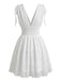 Robe Blanche Sans Manches à Décolleté Plongeant et Taille Froncée Années '50 4