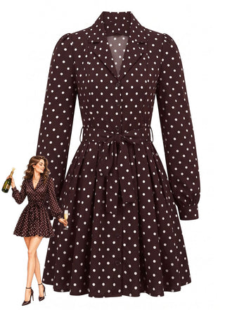 Robe marron à pois, col à revers, boutons et ceinture Années 1960 - 1