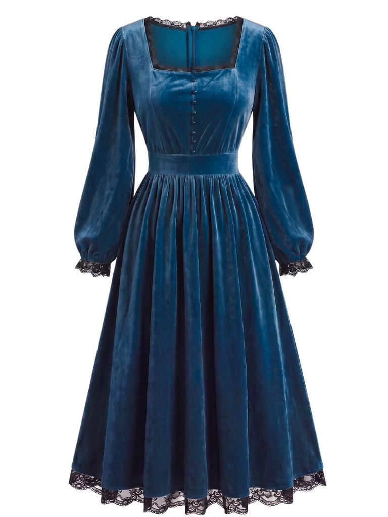 Robe en velours à col carré, bordure en dentelle et manches longues Années 1970 - 1