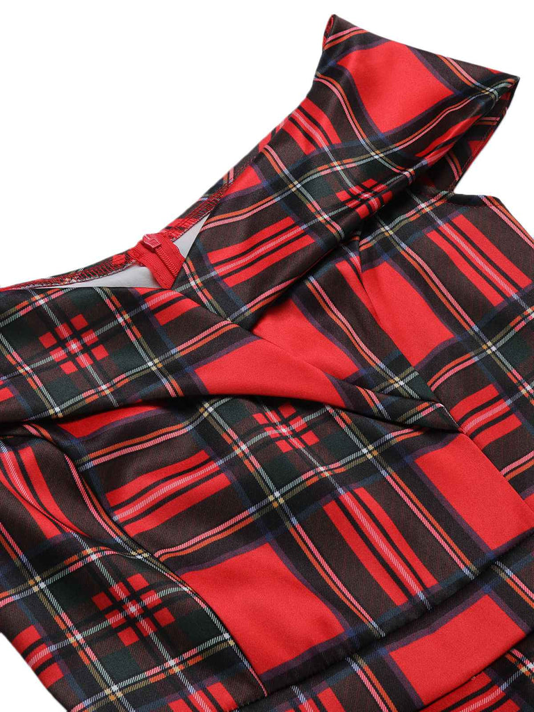 Robe rouge à épaules dénudées à carreaux de Noël des années 1950