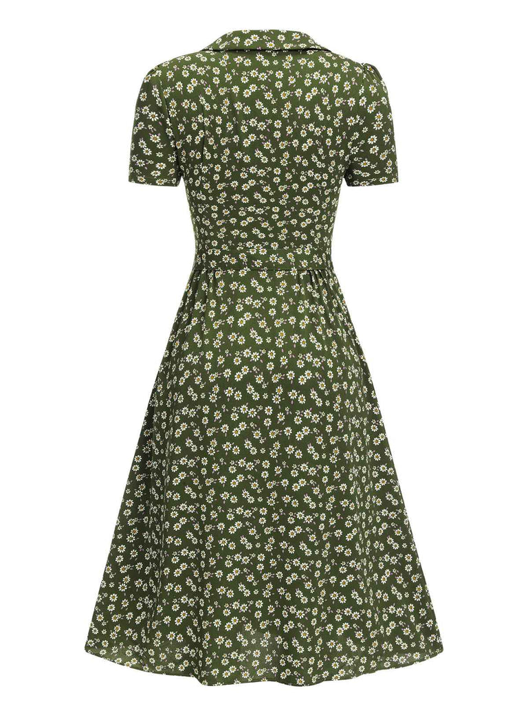 Robe marguerite à boutons revers rouge des années 1950