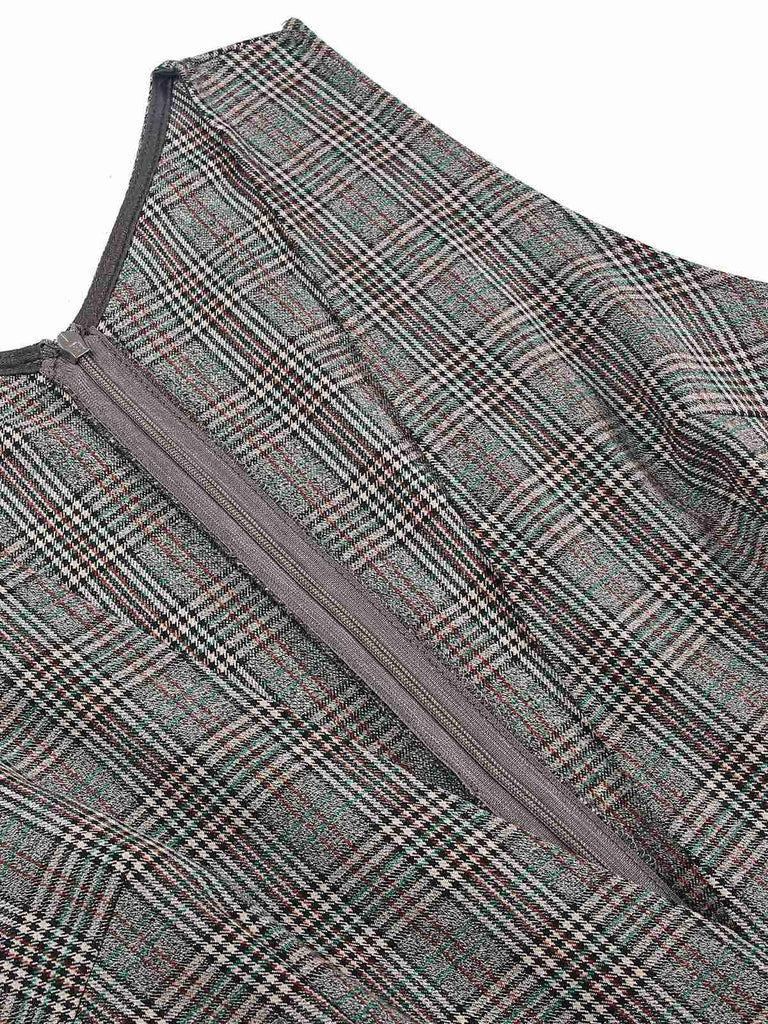 Robe à carreaux glen grise à col en V profond des années 40