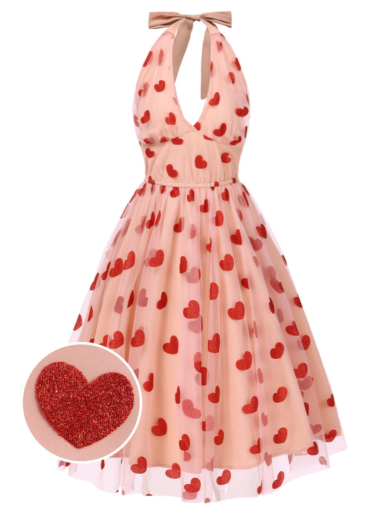 Robe en maille cœur rose à col licou des années 1950