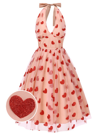 Robe en maille cœur rose à col licou des années 1950