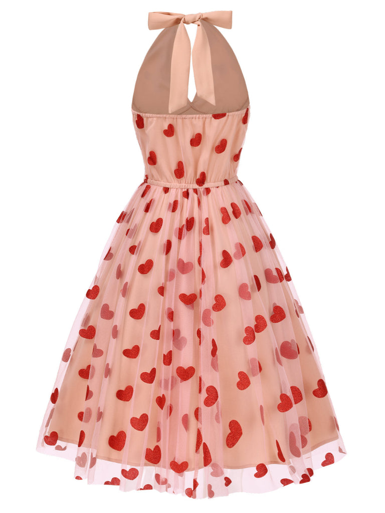 Robe en maille cœur rose à col licou des années 1950