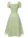 Robe verte à petites fleurs col cœur des années 1940