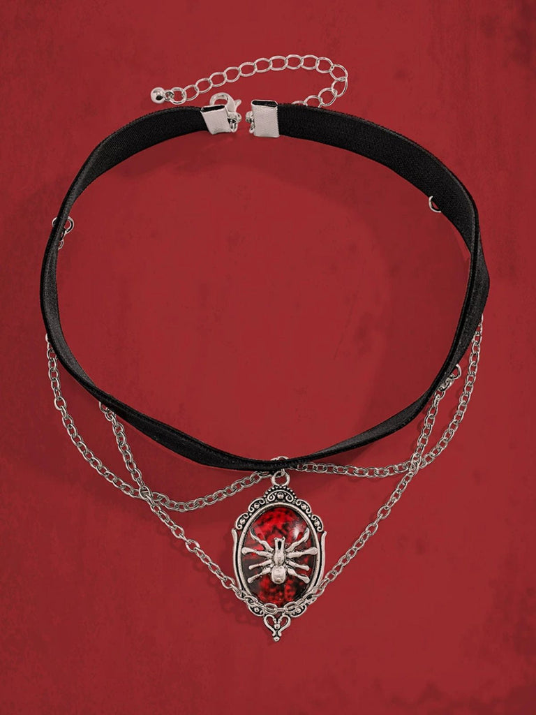 Collier gothique avec pendentif en araignée rouge