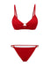 Ensemble bikini rouge et cache-maillot longue roses années 60