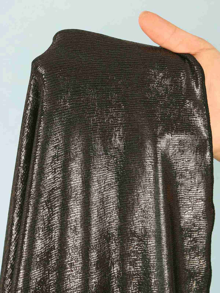 Maillot de bain une pièce noir uni brillant à appliques des années 1970