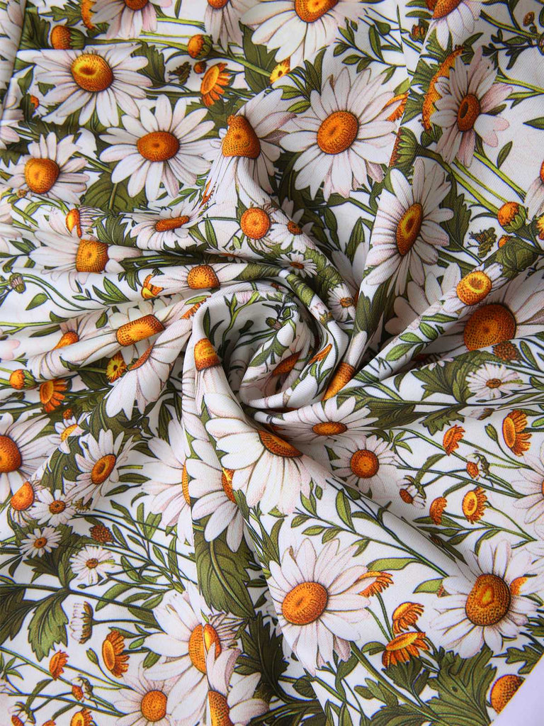 Robe de bain à reliure marguerites à bretelles années 1950