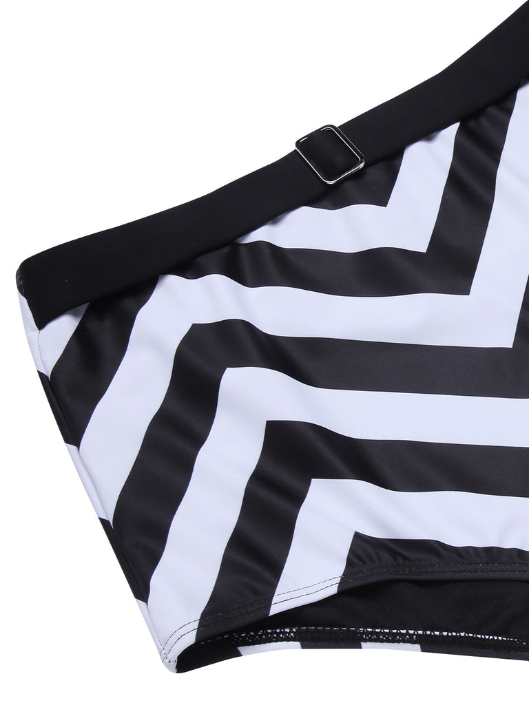 Maillot de bain noir à rayures fines des années 1950