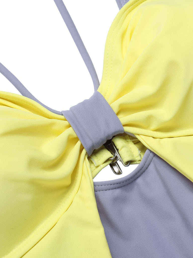 Maillot de bain violet et jaune avec nœud contrasté découpé des années 1950