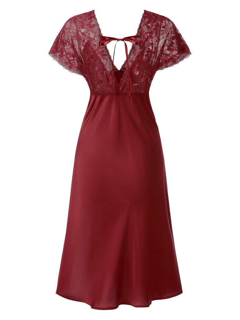 Chemise de nuit en satin à lacets patchwork de dentelle années 1960