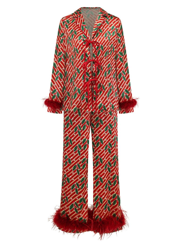 Ensemble pyjama rouge hollies et sucres d'orge avec plumes années 1950