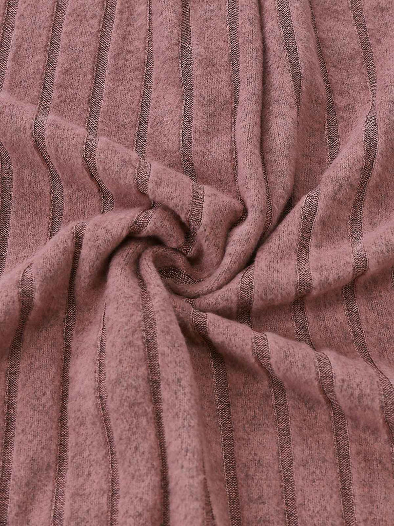 Ensemble pyjama long à volants en maille et nœud années 1950