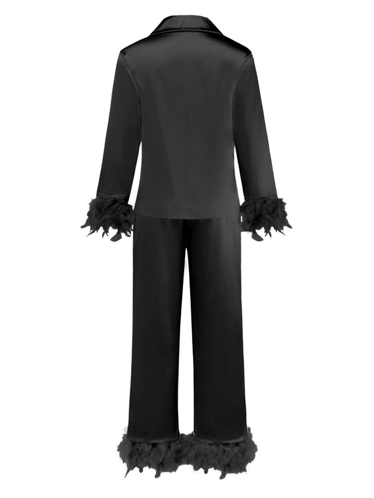 Ensemble pyjama en satin uni à bordure de plumes des années 1930