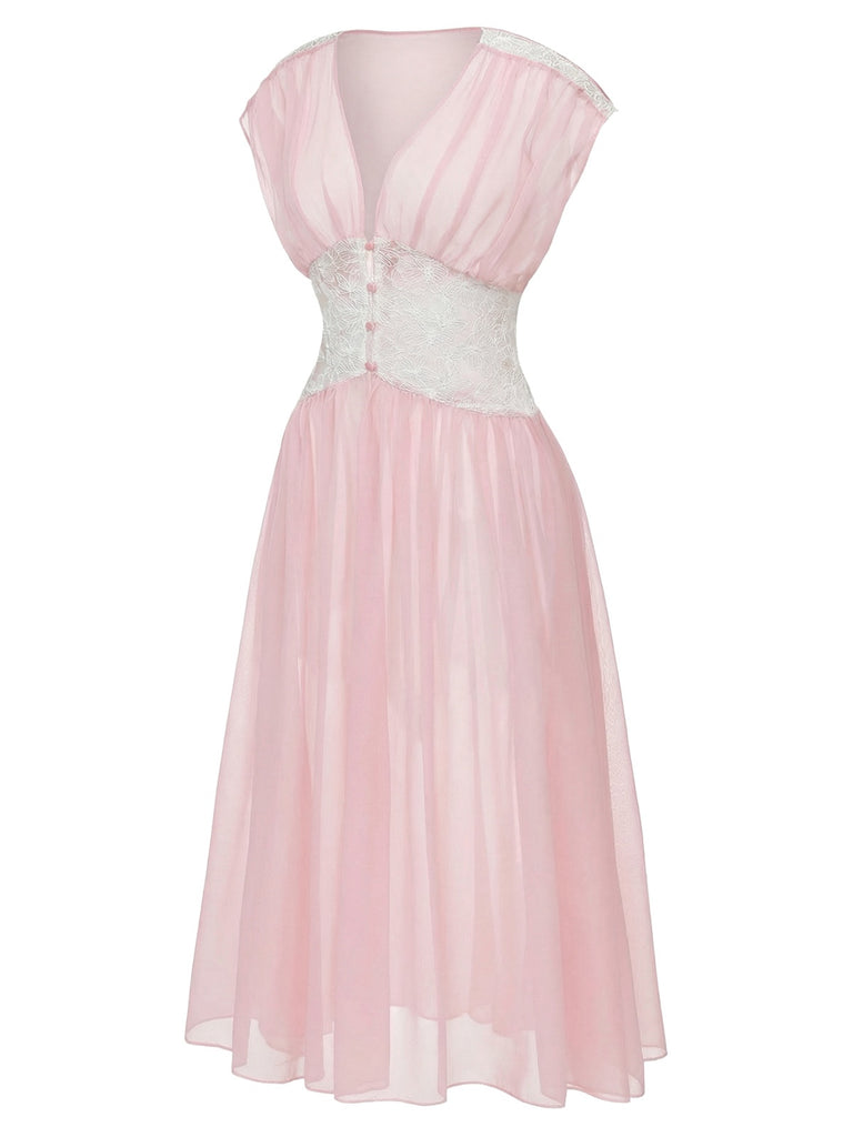 Robe de chambre rose en dentelle plissée et résille taille cintrée années 1930