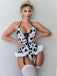 Ensemble de lingerie en peluche lacets et dos nu motifs vache années 1960