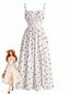 Robe blanche fendue bretelles et motif fraises années 40
