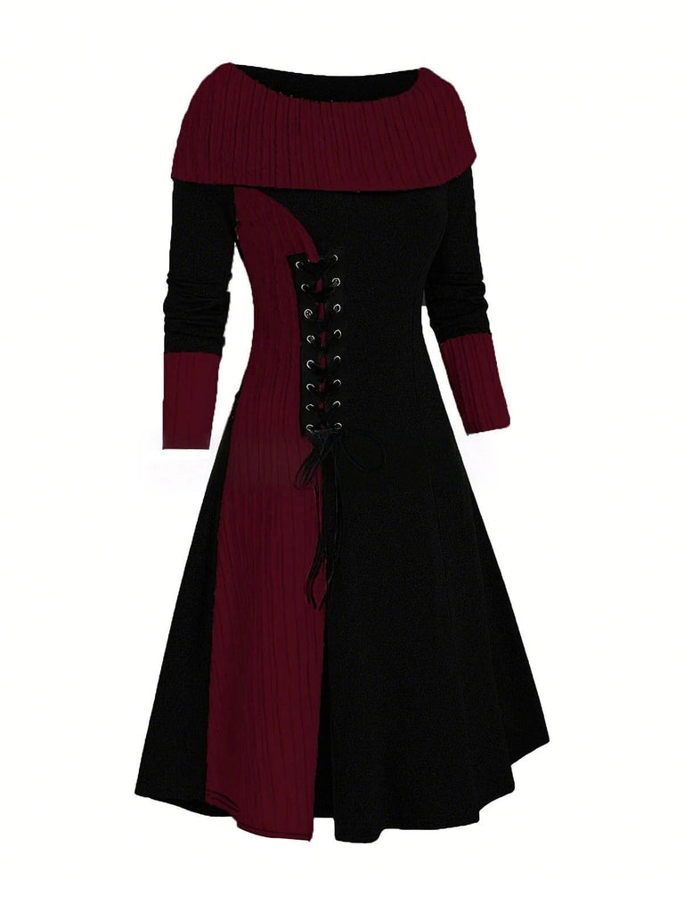 Robe à lacets et à épaules dénudées colorblock des années 1940