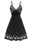 Robe noire bohème à fleurs brodées et nœud années 1970