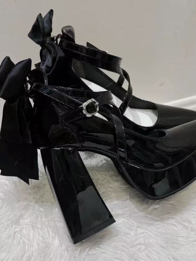 Chaussures Mary Jane noires à bout pointu et brides croisées aux chevilles - 7