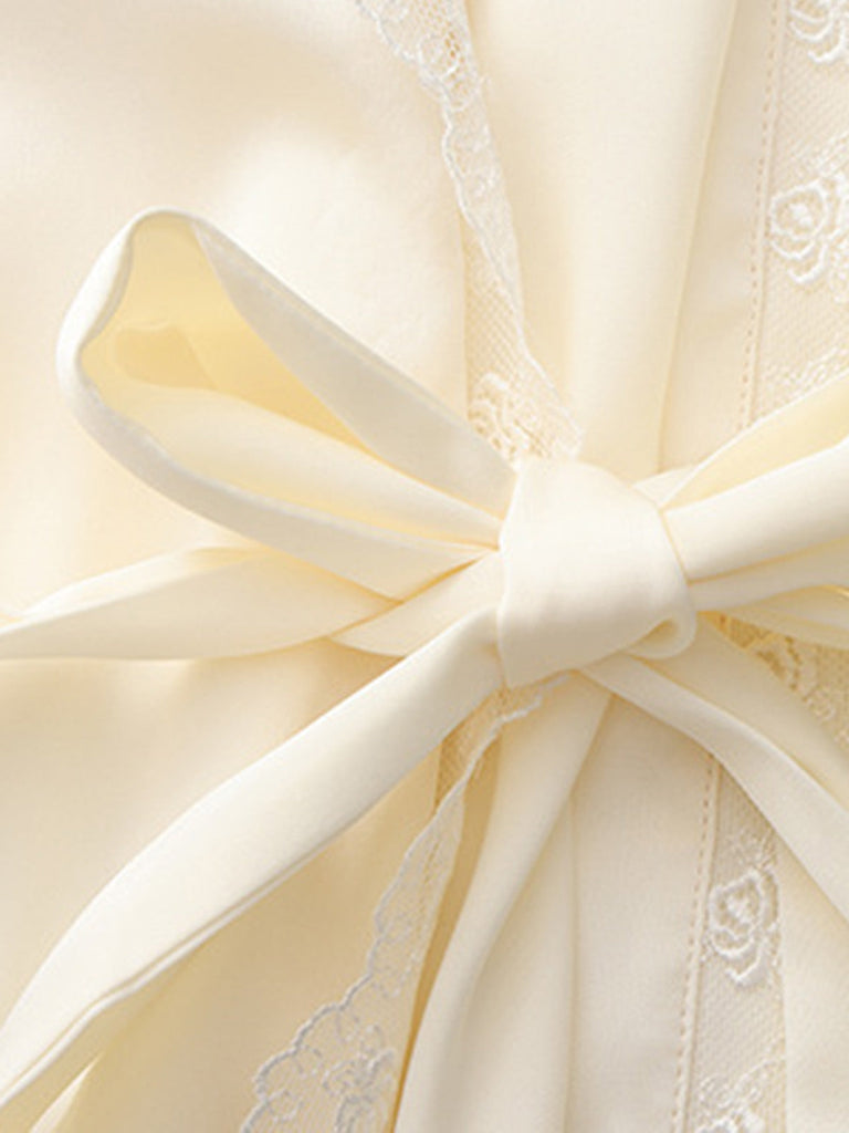 Peignoir Long Abricot en Satin Bordé de Dentelle avec Ceinture à Nouer Années 1950 - 6