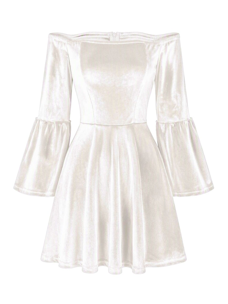 Robe courte en velours à épaules dénudées et manches évasées Années 1960 - 9