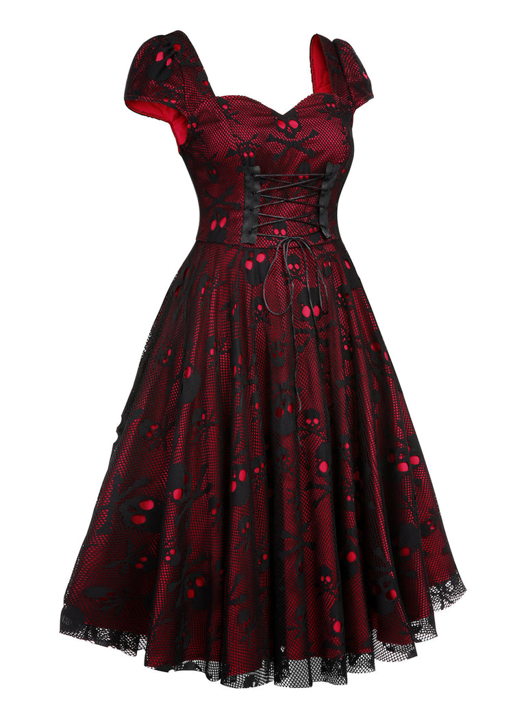 Robe trapèze en maille tête de mort rouge vin des années 1950